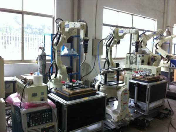 智能焊接機(jī)器人